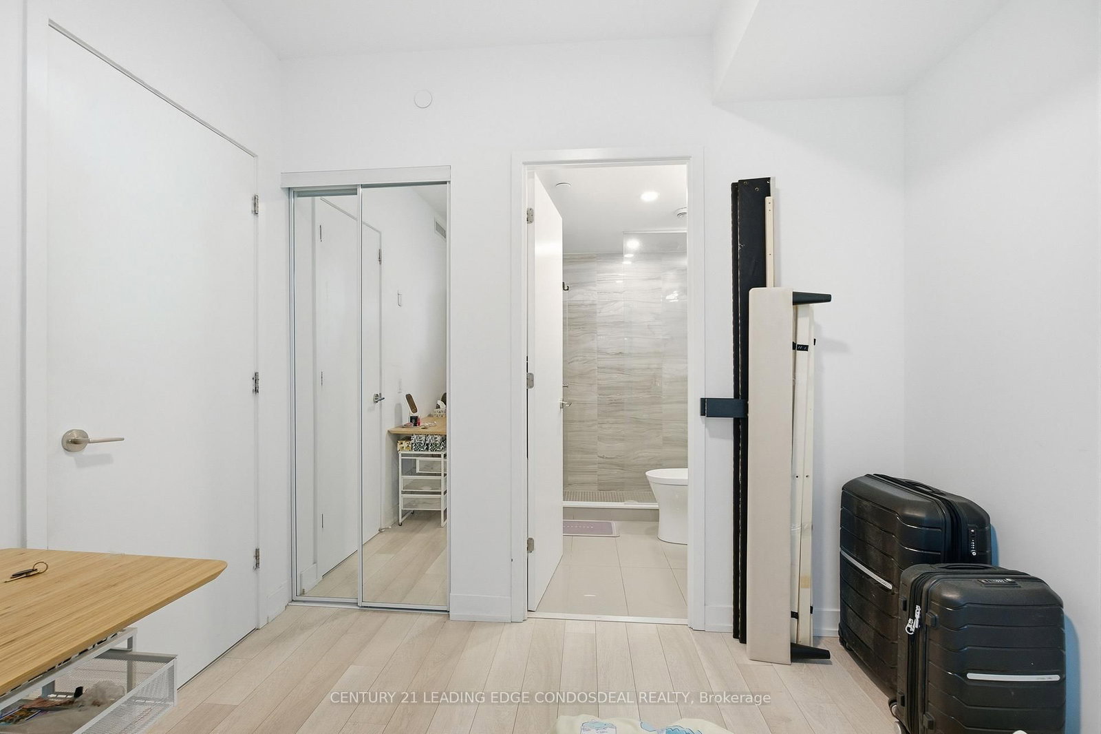 39 Roehampton Avenue, Unit 807 - Photo 4