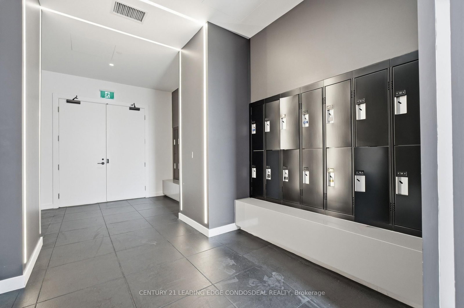39 Roehampton Avenue, Unit 807 - Photo 9