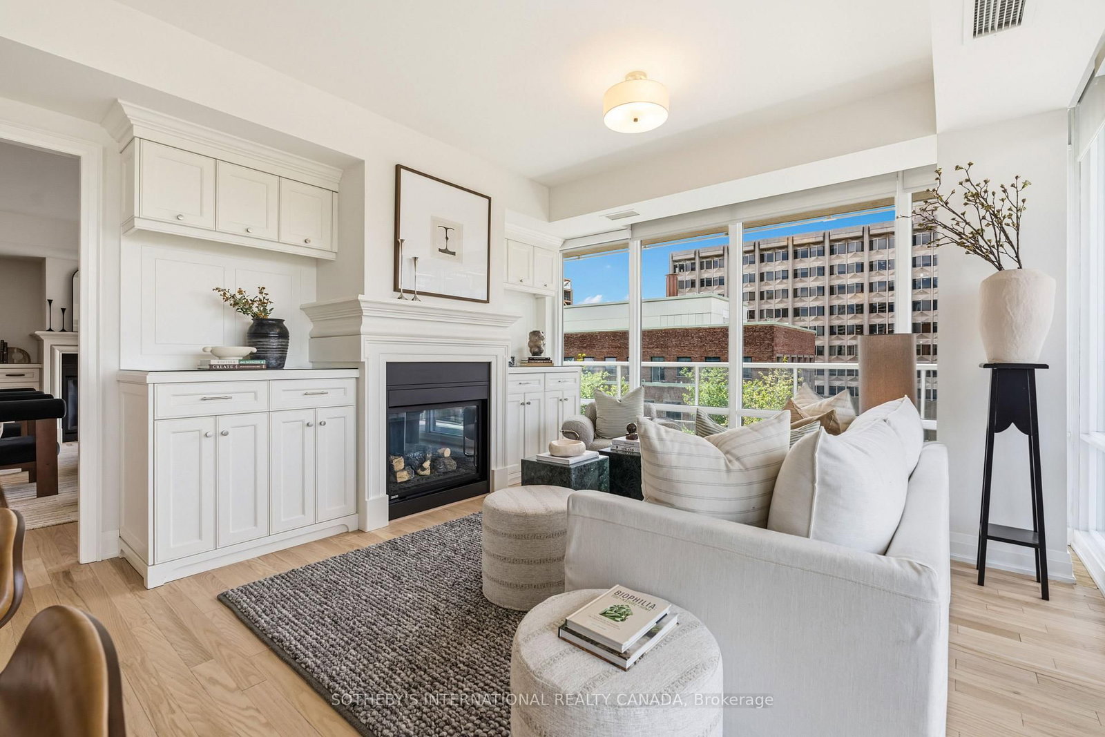 1 Bedford Road, Unit 811 - Photo 5