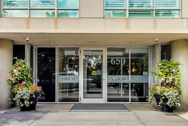 1807 - 650 Queens Quay W