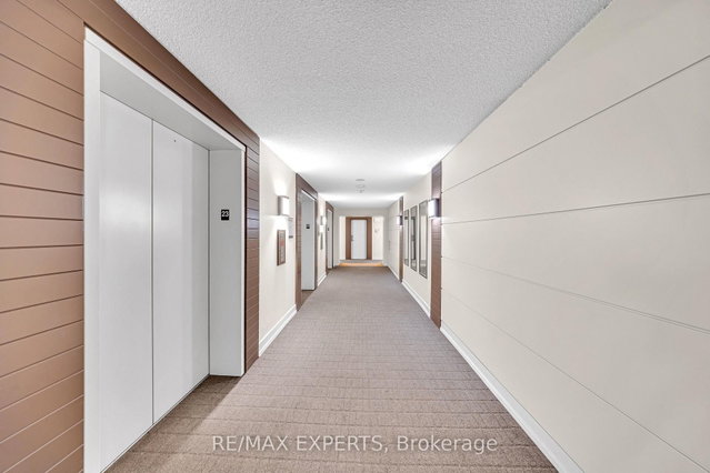 2304 - 2191 Yonge Street