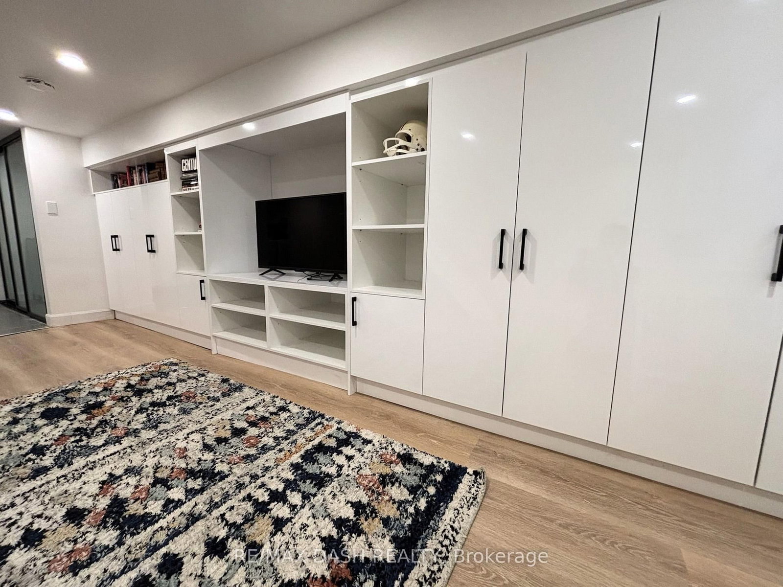 3312 Bathurst Street - Photo 19