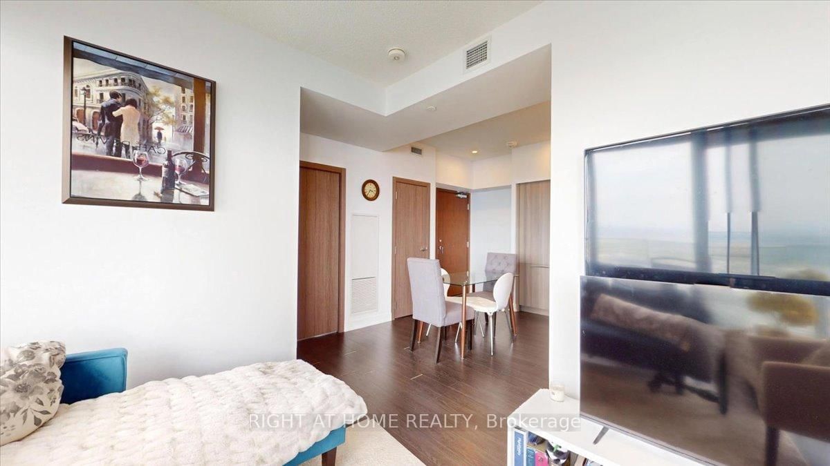 19 Bathurst Street • #3011 • Toronto, ON photo 11