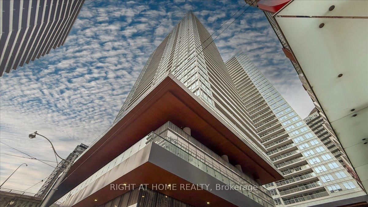 19 Bathurst Street, Unit 3011 - Photo 2
