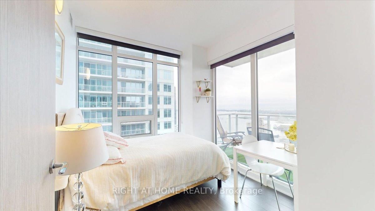 19 Bathurst Street • #3011 • Toronto, ON photo 22