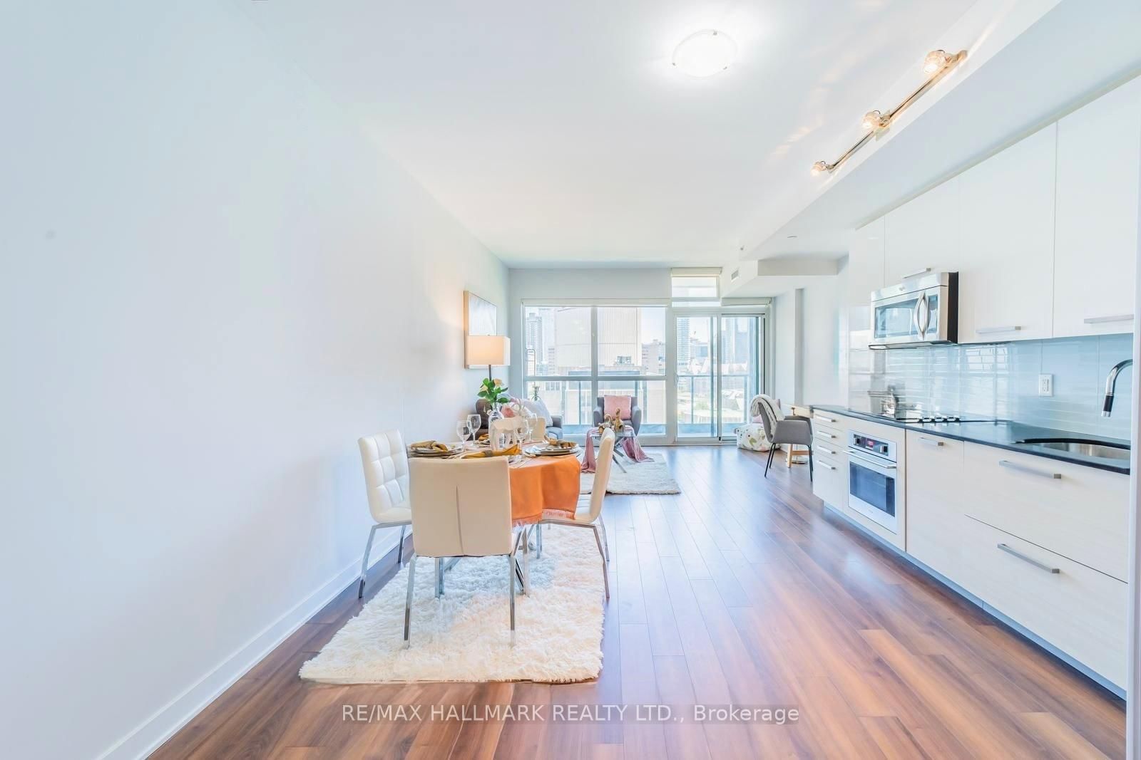 210 E Simcoe Street • #1210 • Toronto, ON photo 13