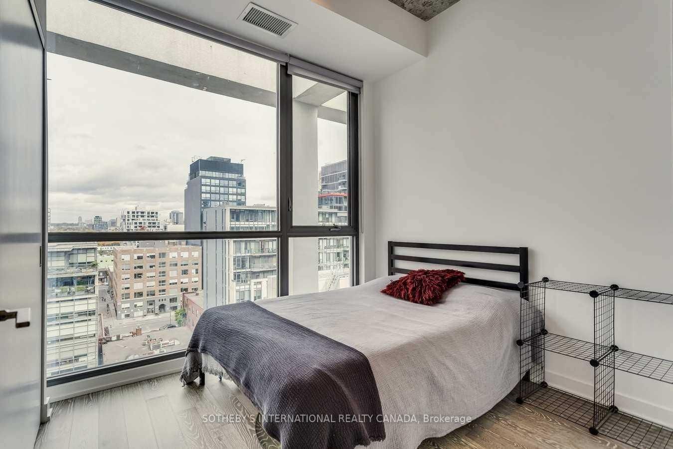 39 Brant Street, Unit PH06 - Photo 36