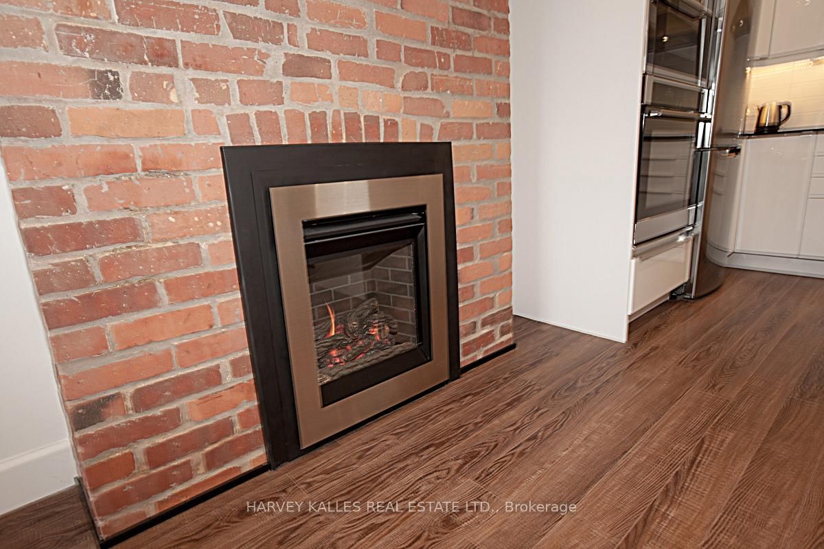 210 E Gerrard Street • Toronto, ON photo 37