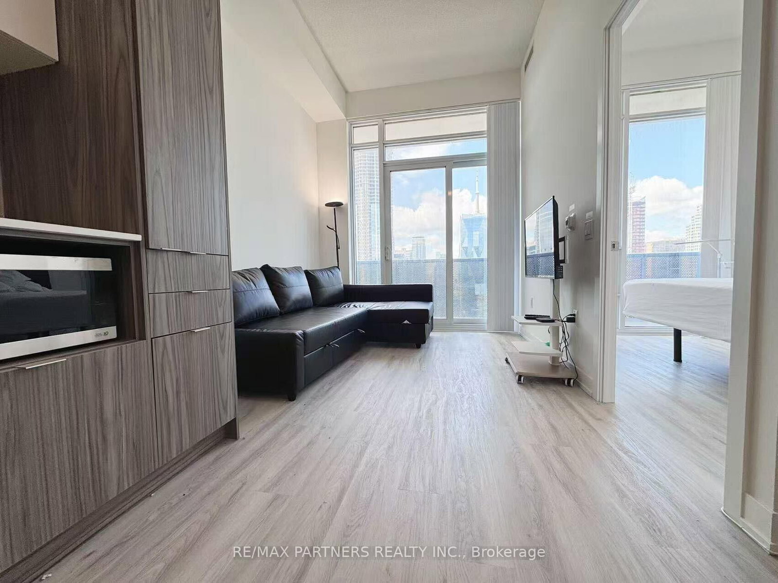 55 Cooper Street W, Unit 5016 - Photo 11