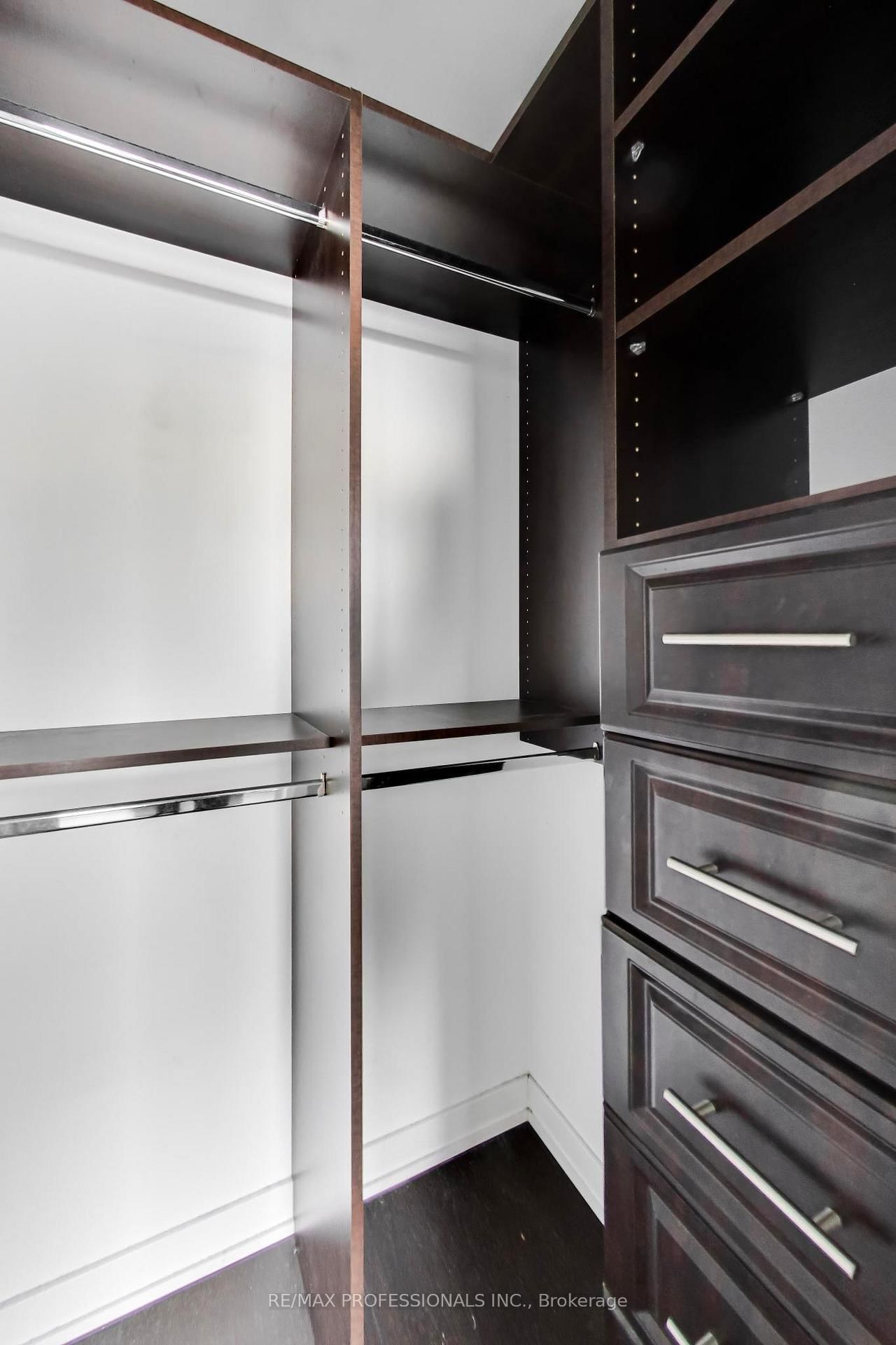 1030 King Street W, Unit 912 - Photo 24