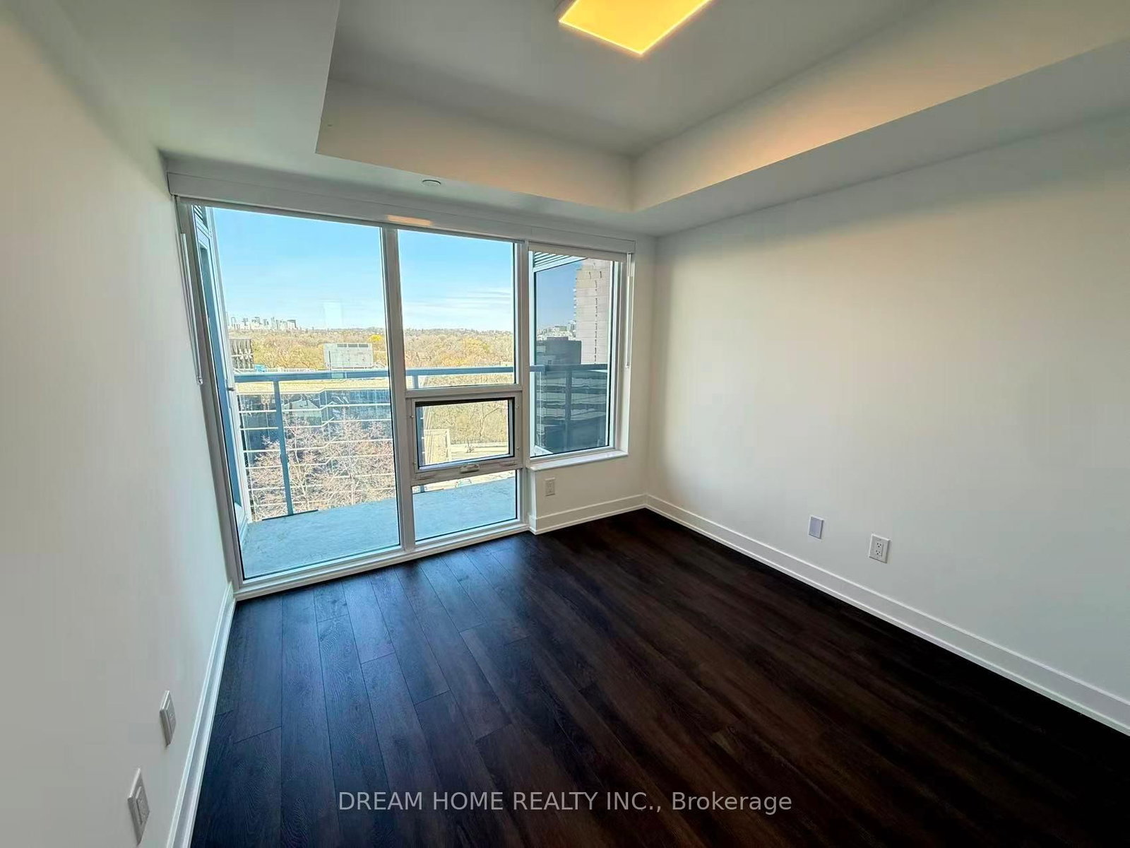 609 Sherborne Street, Unit 806 - Photo 6
