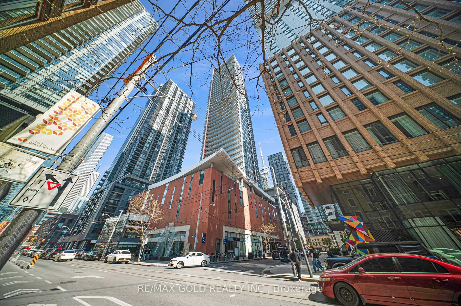 21 WIDMER Street, Unit 2209 - Photo 2