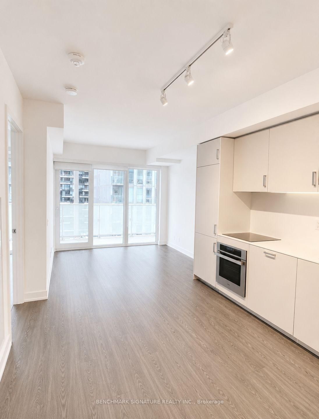 88 Queen Street E, Unit 1215 - Photo 4