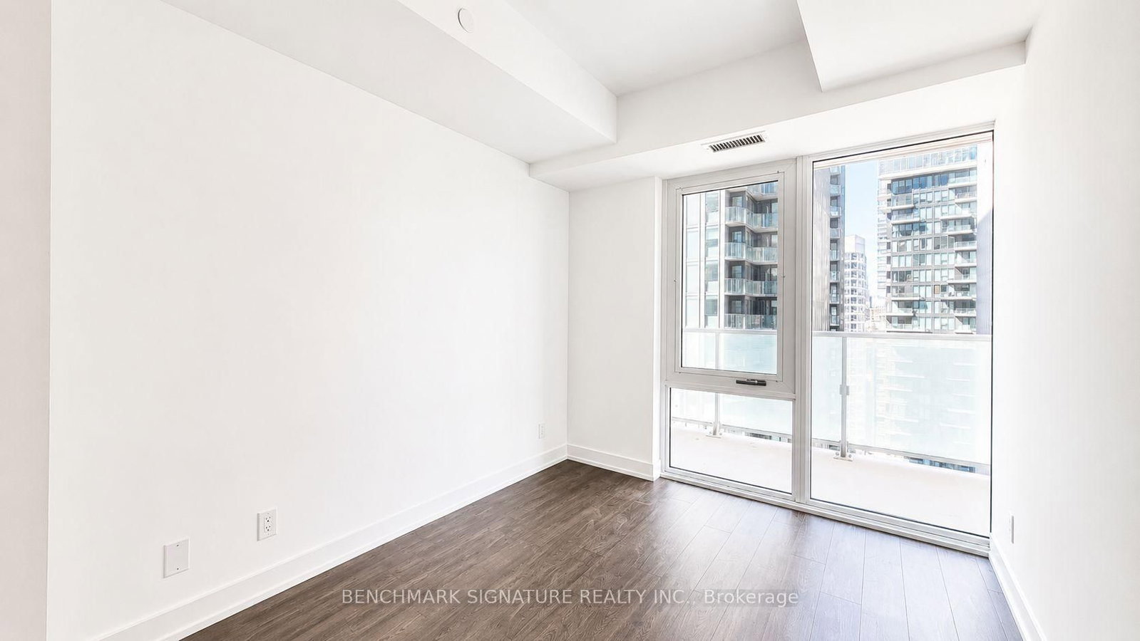 88 Queen Street E, Unit 1215 - Photo 7