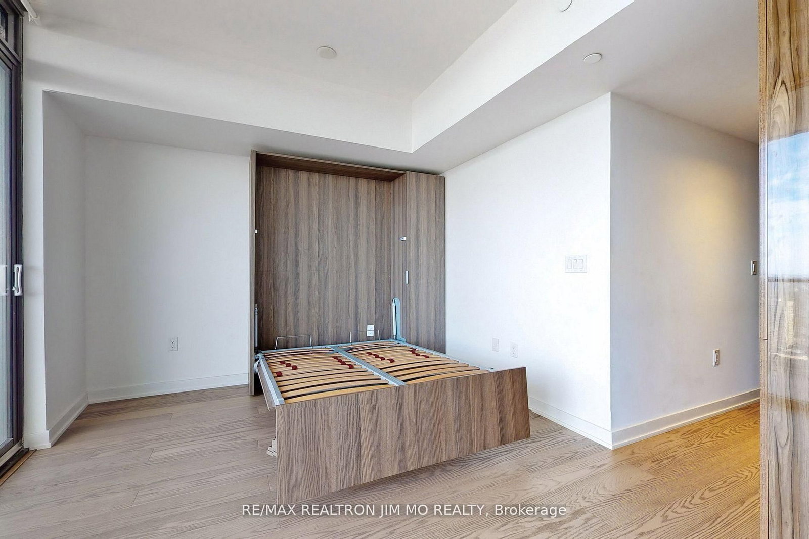 11 Wellesley Street W, Unit 5510 - Photo 22