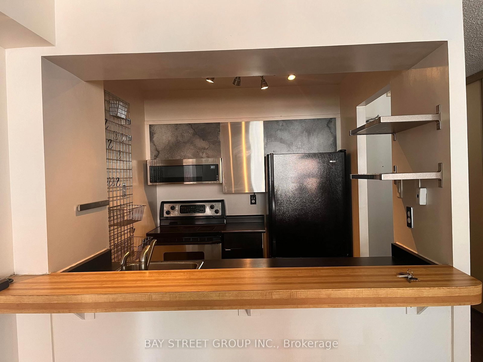 706-120 St Patrick Street, Toronto, ON, photo 2