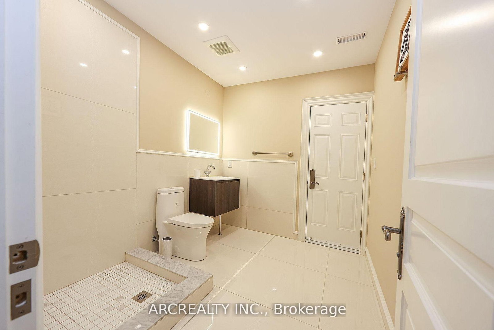 188 Alfred Ave, Toronto, view 42