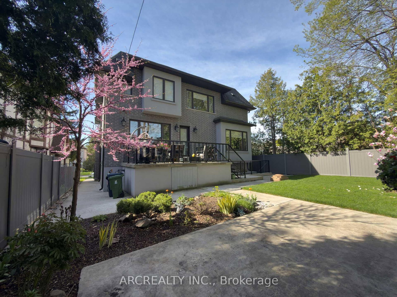 188 Alfred Ave, Toronto, view 43