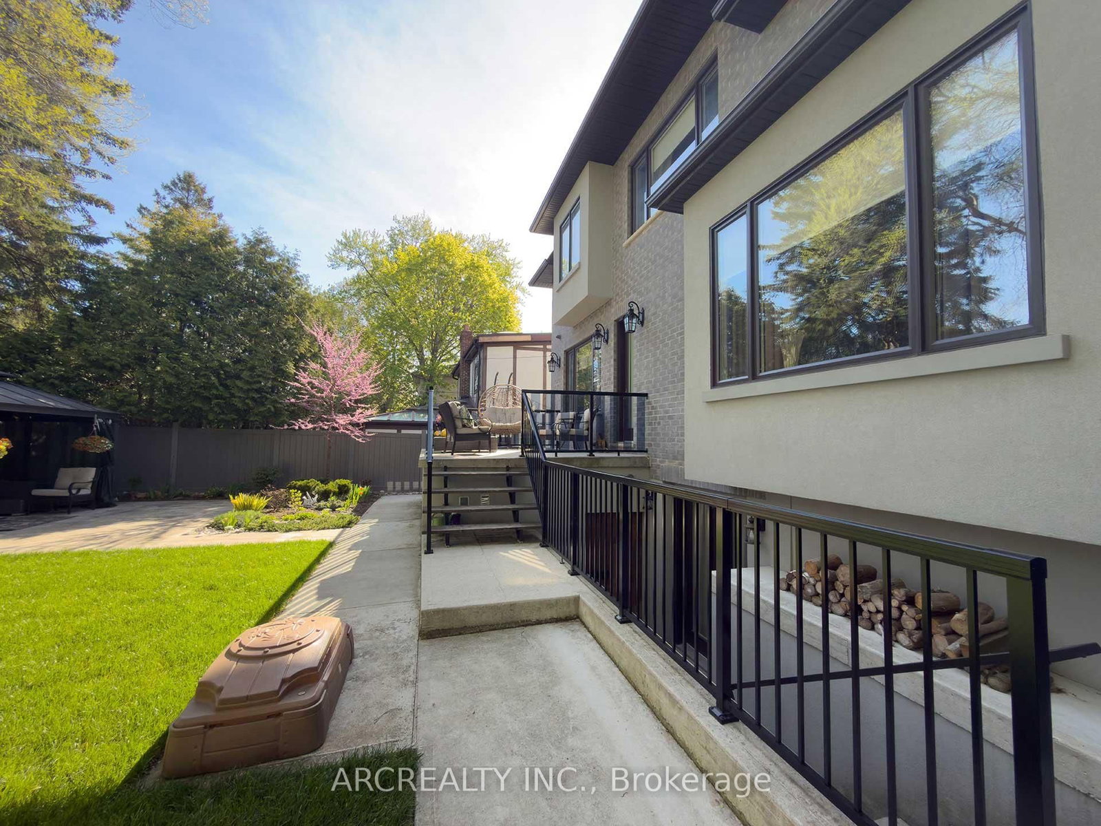 188 Alfred Ave, Toronto, view 46
