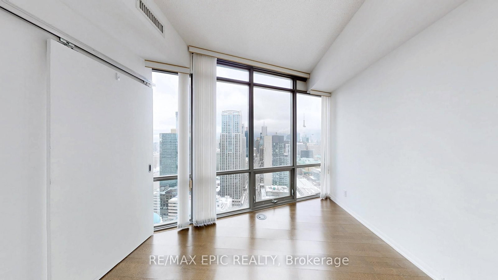 832 Bay Street, Unit 3208 - Photo 25