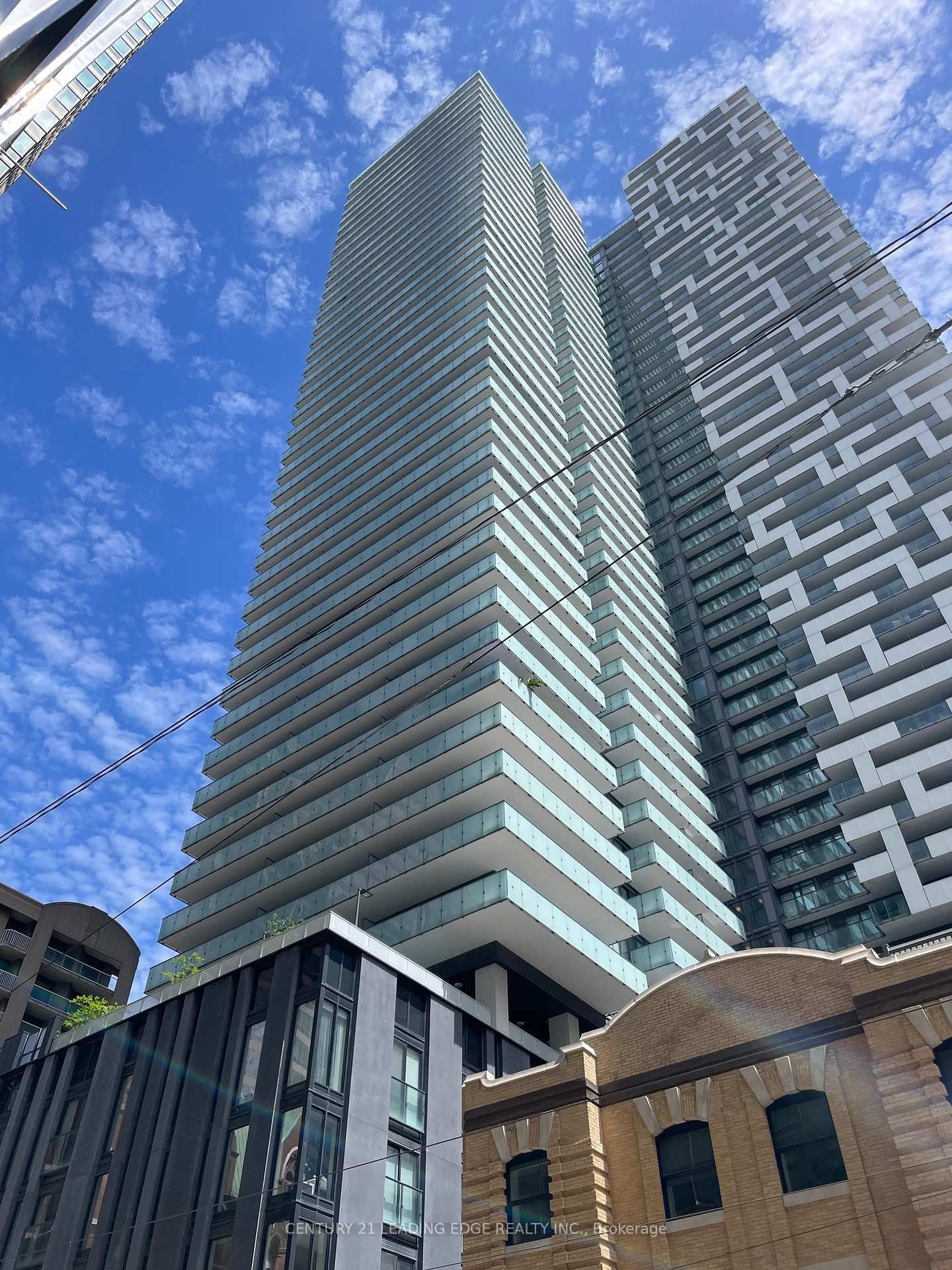 25 Richmond Street E, Unit 421