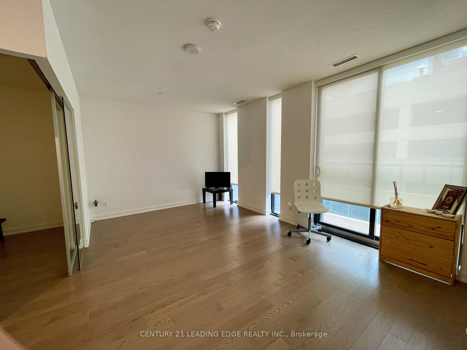 25 Richmond Street E, Unit 421 - Photo 14