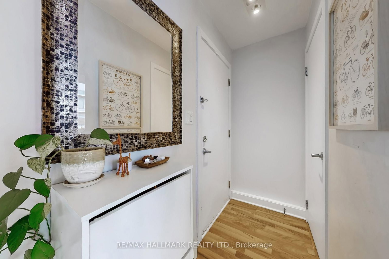 21 Earl Street, Unit 314 - Photo 19