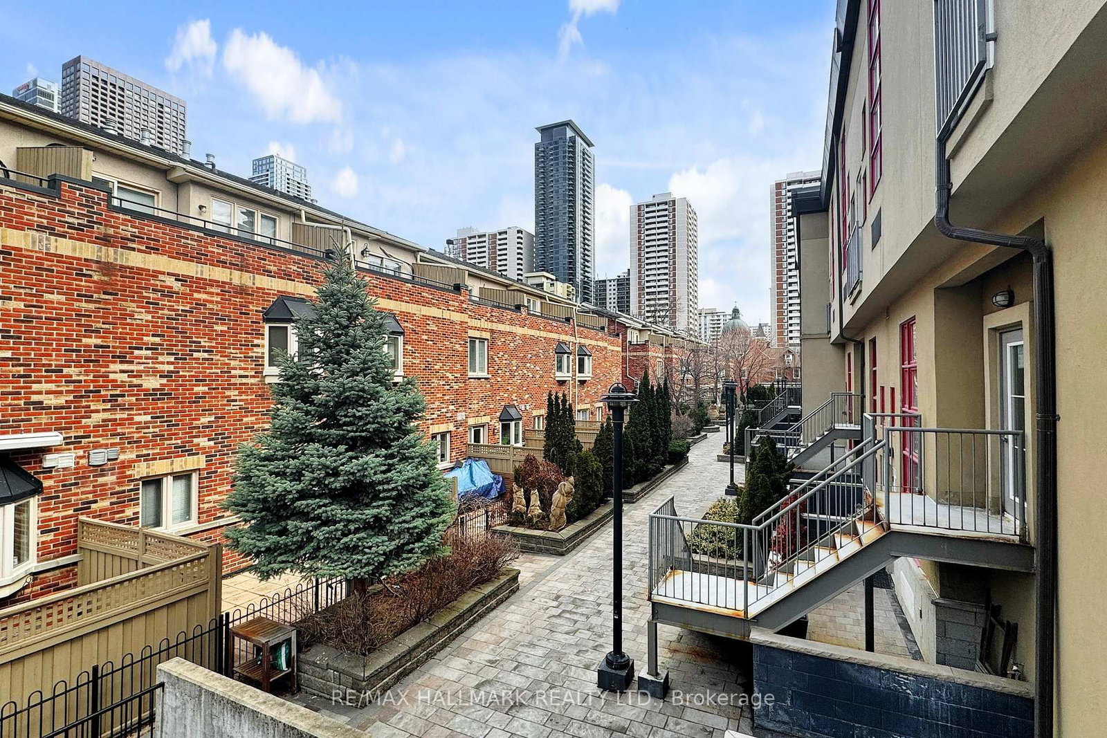 21 Earl Street, Unit 314 - Photo 30