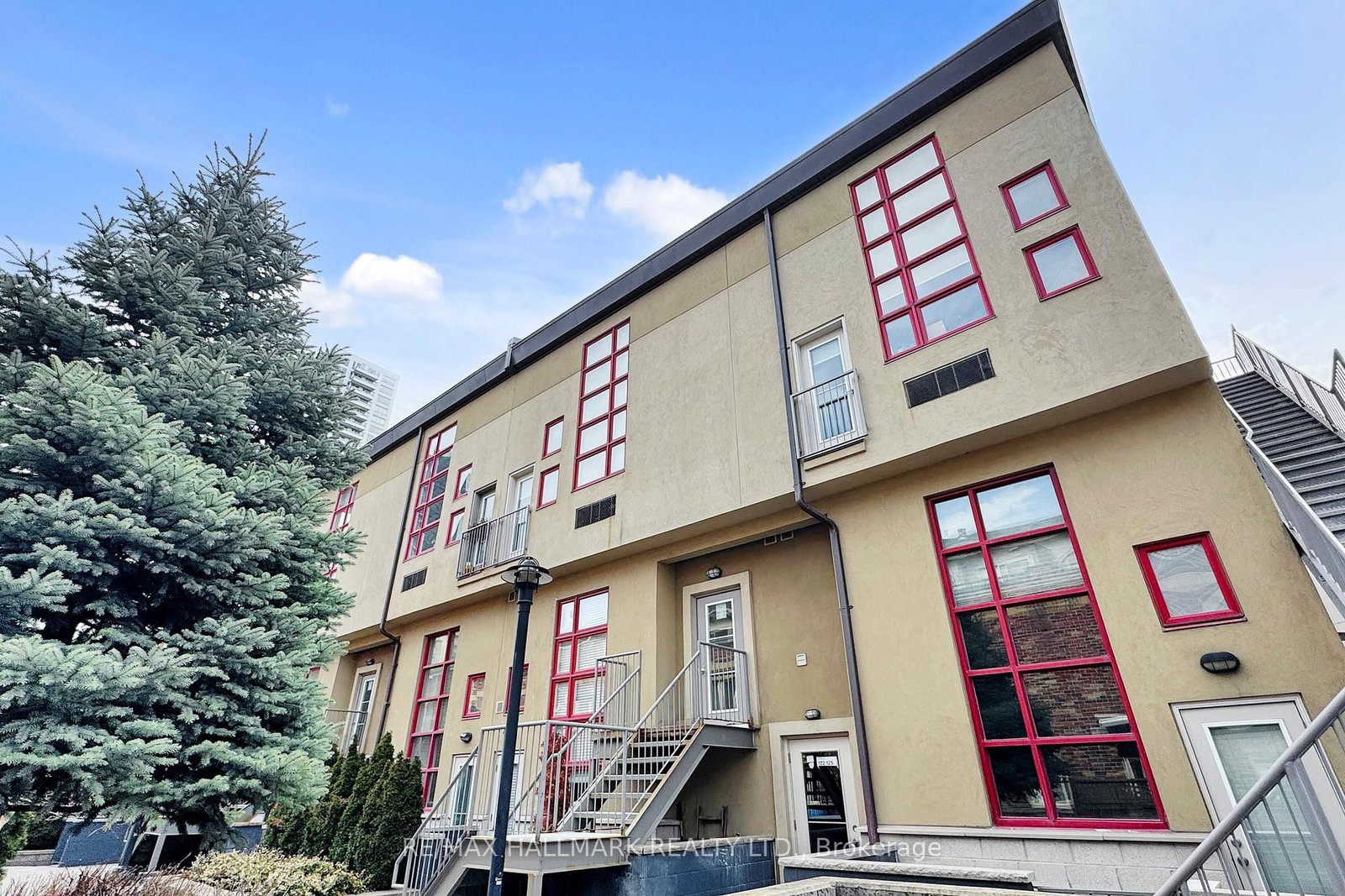 21 Earl Street, Unit 314 - Photo 4