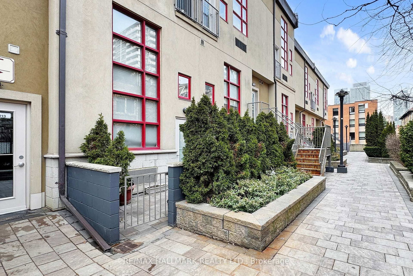 21 Earl Street, Unit 314 - Photo 7