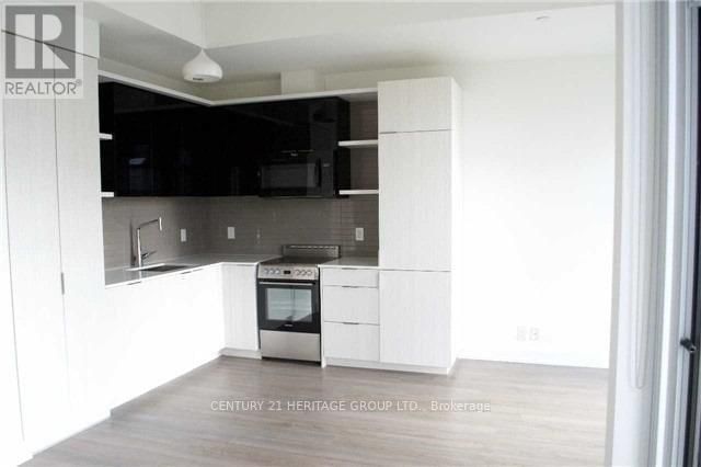 6 Parkwood Avenue, Unit 512 - Photo 5