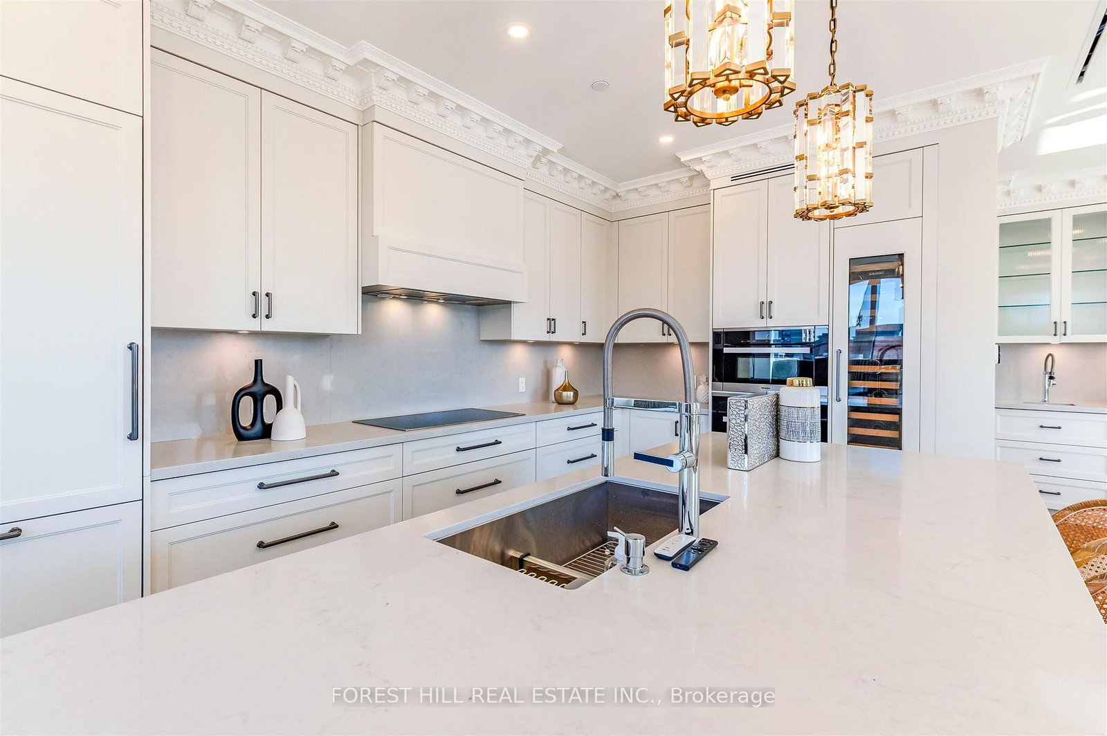 128 Hazelton Avenue, Unit 602 - Photo 13