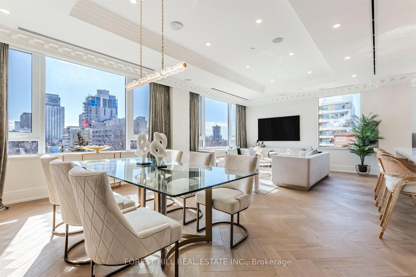 128 Hazelton Avenue, Unit 602 - Photo 2