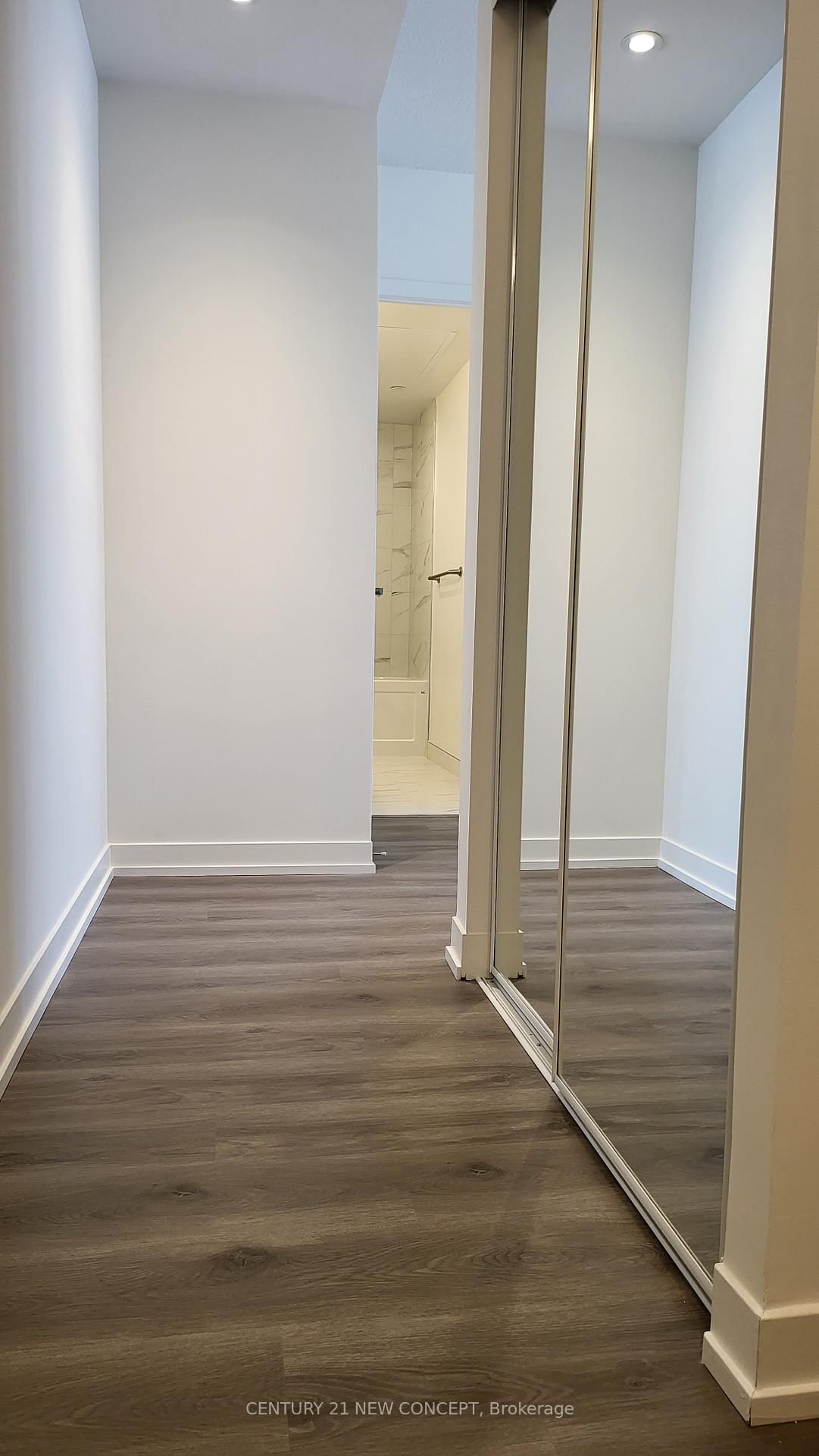 138 Downes Street, Unit 2609 - Photo 2