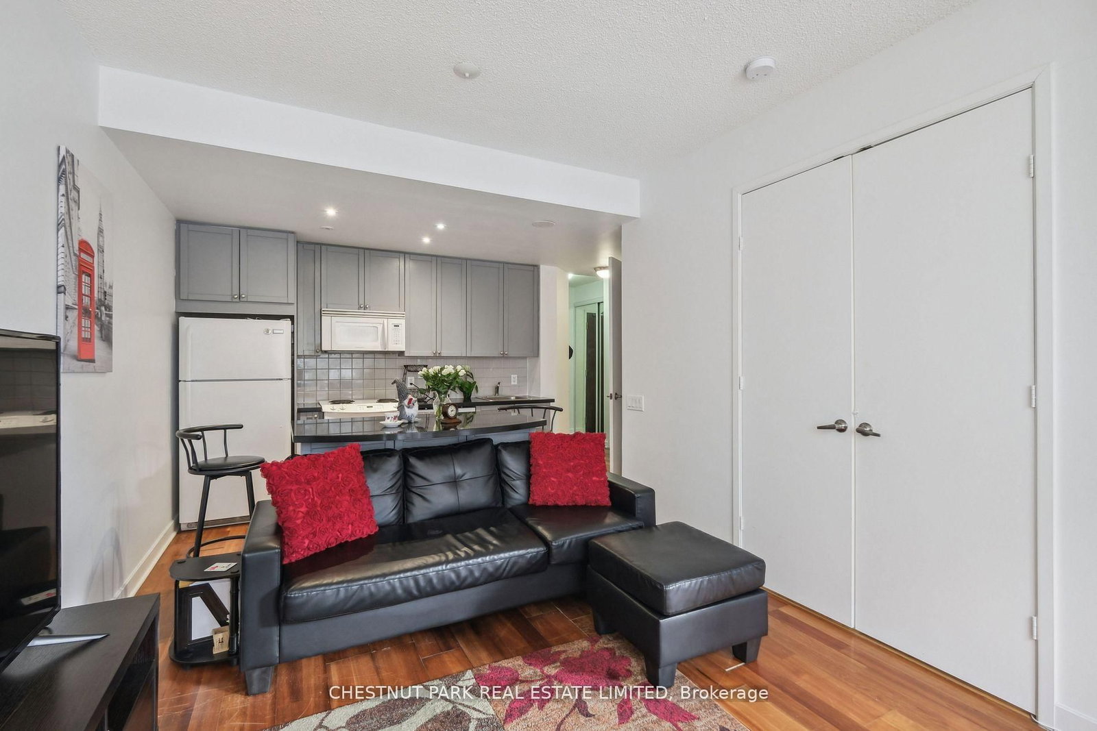 85 Bloor Street E, Unit 1014 - Photo 7