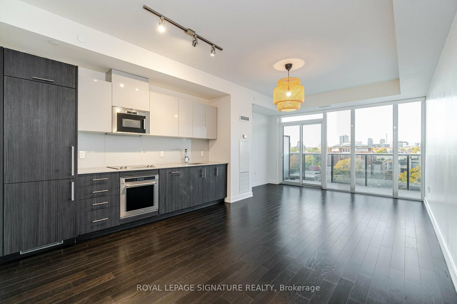 330 Richmond Street W, Unit 811 - Photo 6