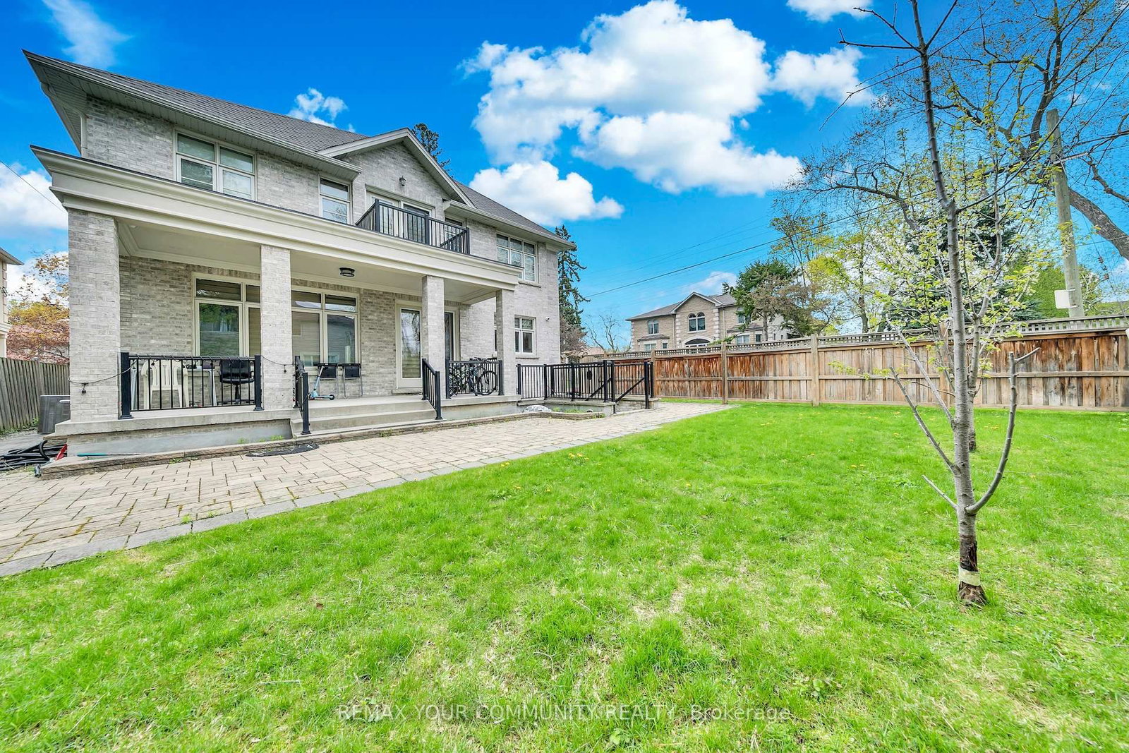 179 greenfield Avenue, Toronto, ON, photo 2