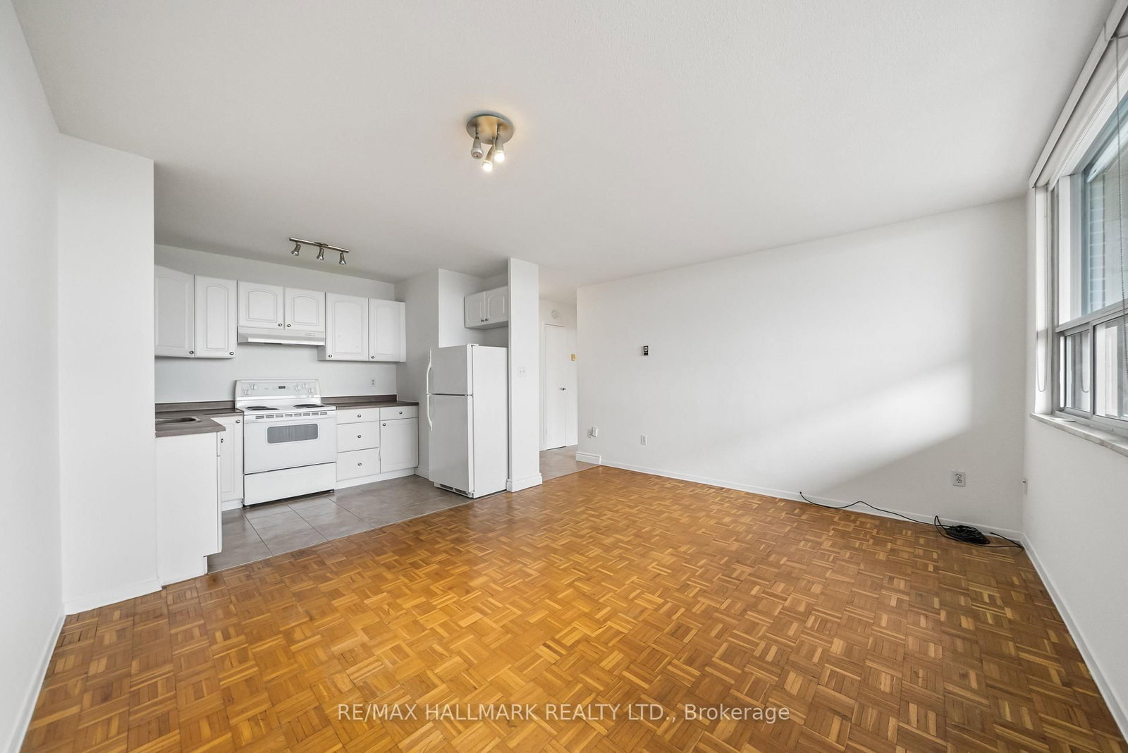 40 Homewood Avenue, Unit 3112 - Photo 6
