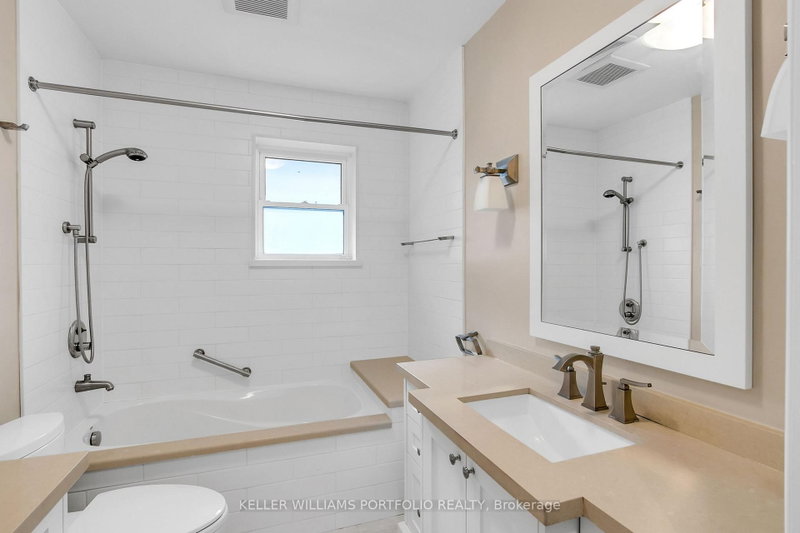 29 Winlock Toronto,ON M2M 1Z1 — Photo 19