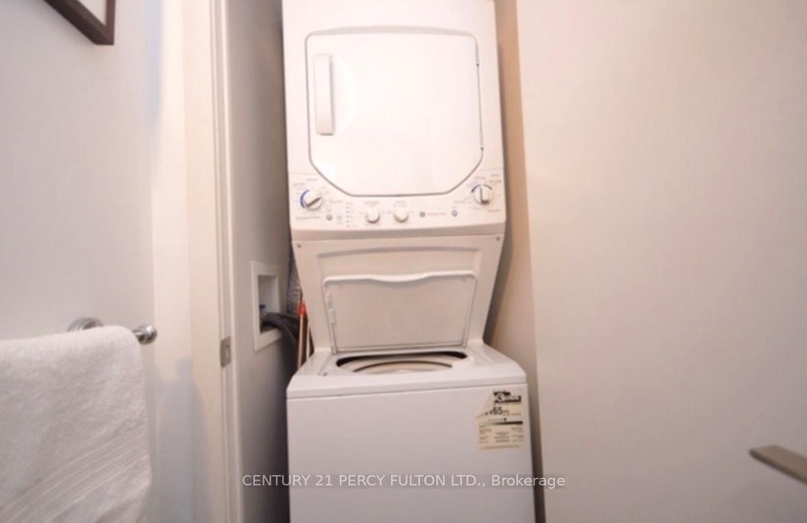 36 Lisgar Street • #1816 • Toronto, ON photo 12