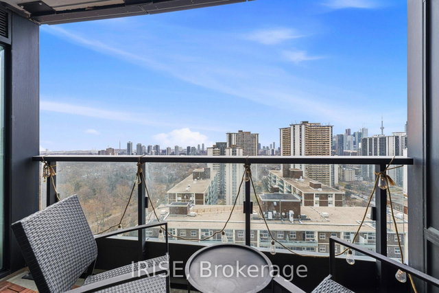 2019 - 585 Bloor St E