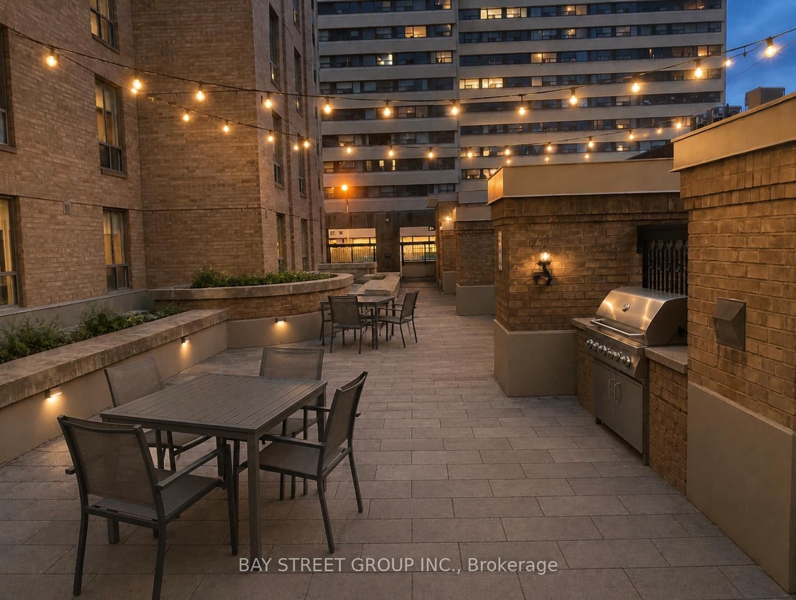 284 Bloor Street W, Unit 902 - Photo 28