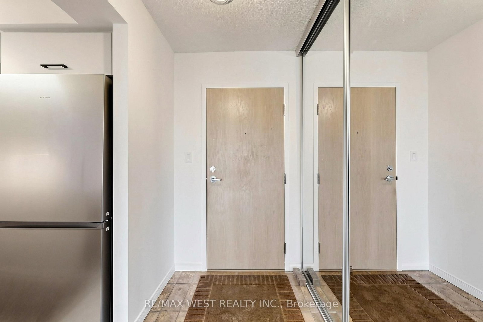 5 Concorde Place, Unit 1302 - Photo 12