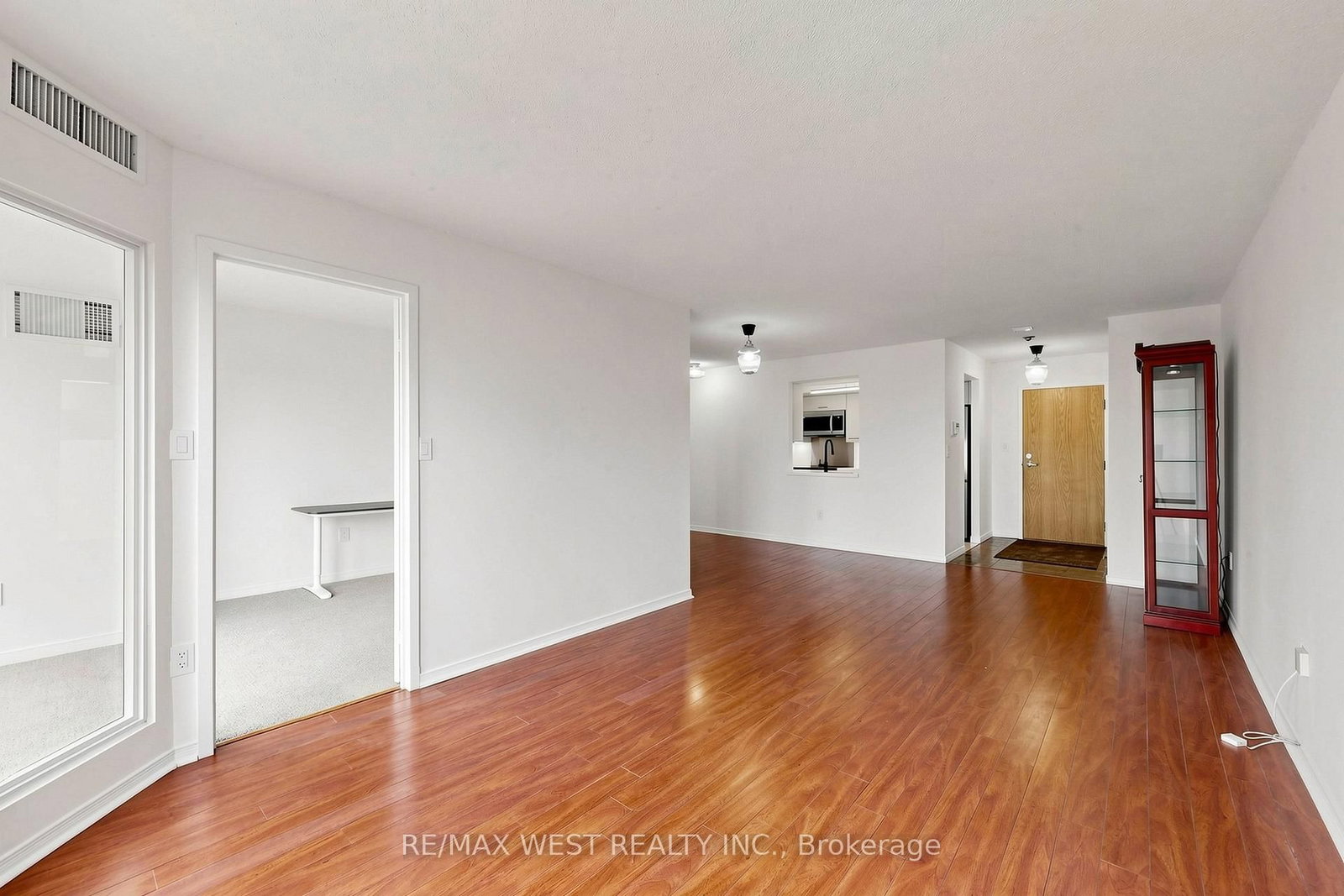 5 Concorde Place • #1302 • Toronto, ON photo 16