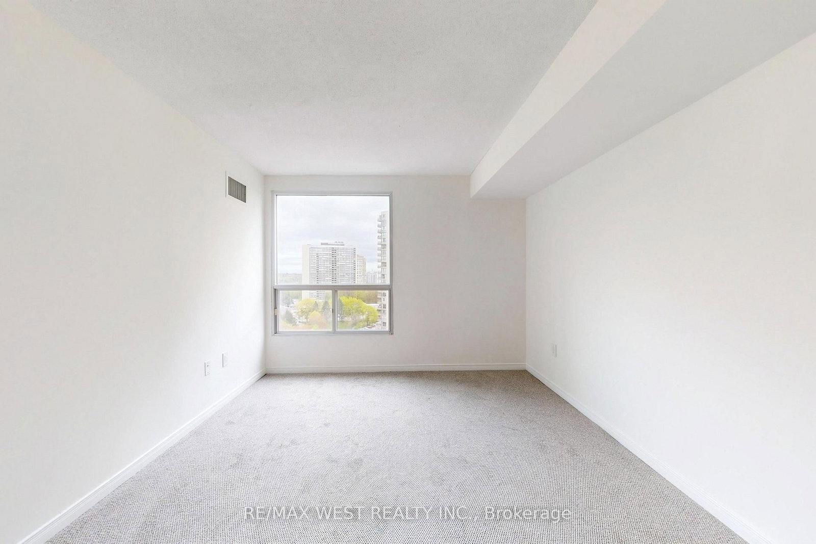 5 Concorde Place • #1302 • Toronto, ON photo 22