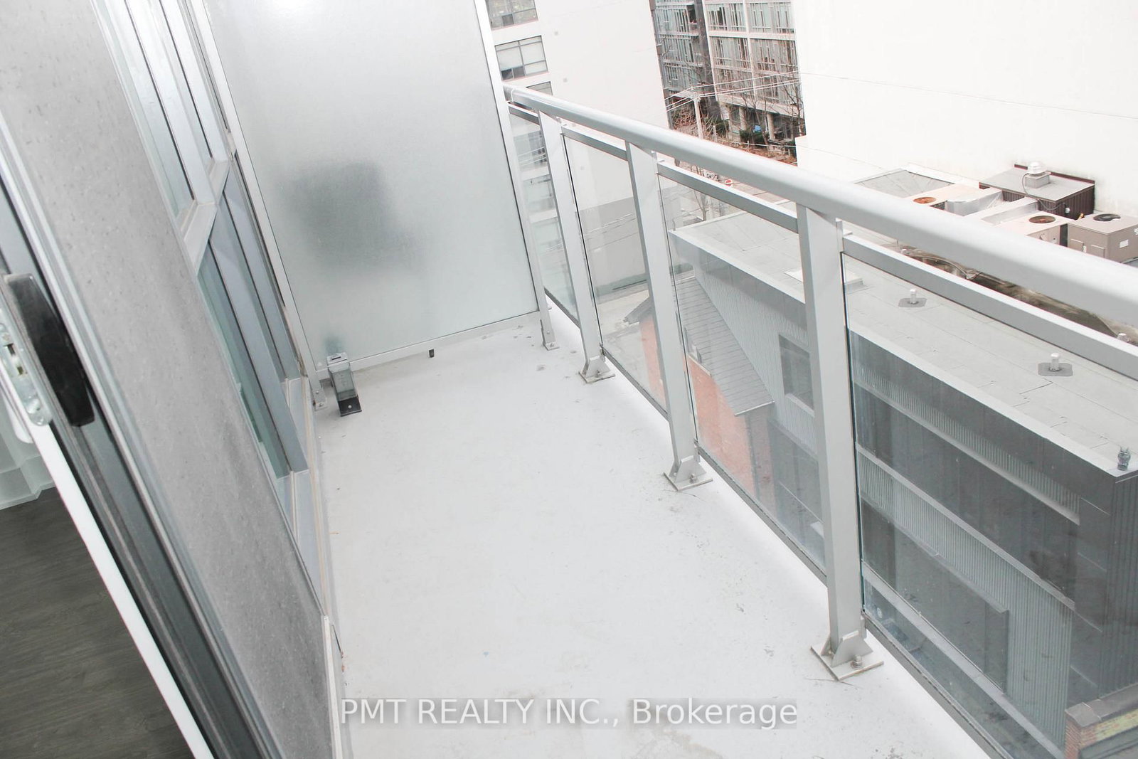 508 Wellington Street W, Unit 709 - Photo 10