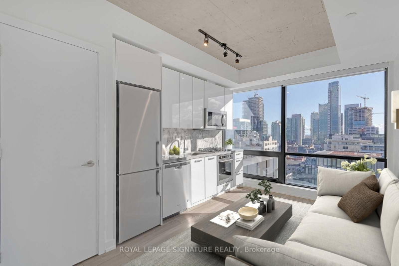 home for lease on 1605-458 Richmond Street W