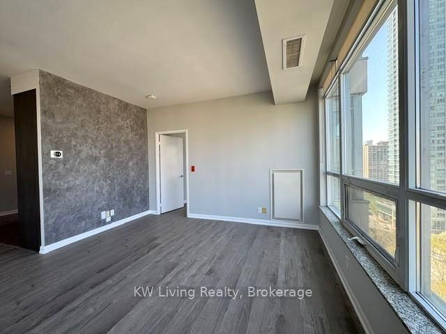 500 Sherbourne Street, Unit 1010 - Photo 17