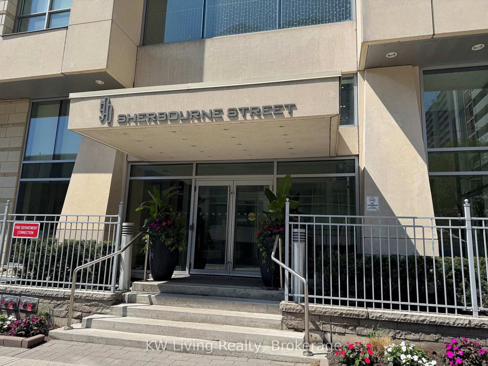 500 Sherbourne Street, Unit 1010 - Photo 2