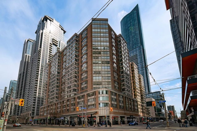 320 - 711 Bay Street